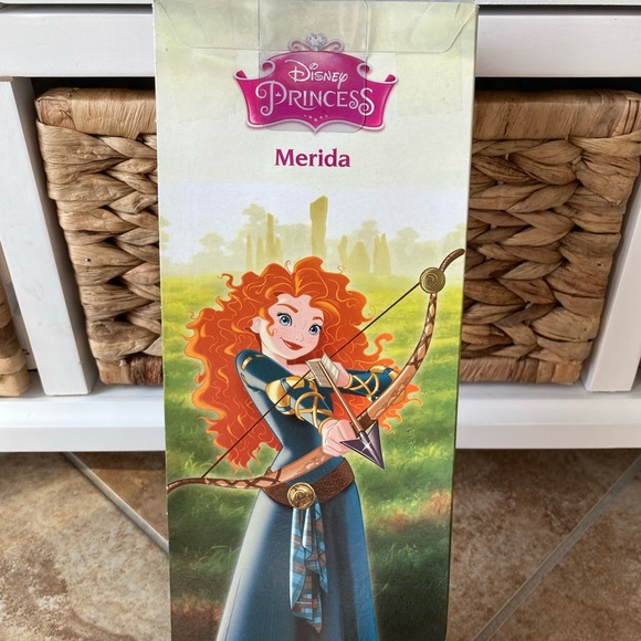 Disney Princess Merida Barbie Doll - New in box - Picture 3 of 3